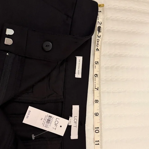 LOFT NWT Riviera Classic Black Women's Shorts - Picture 2 of 5